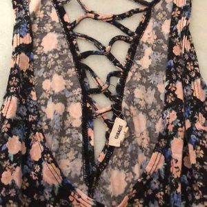 Garage Tops - Small floral tank top with laced back Garage Tops - Small floral tank top with laced back